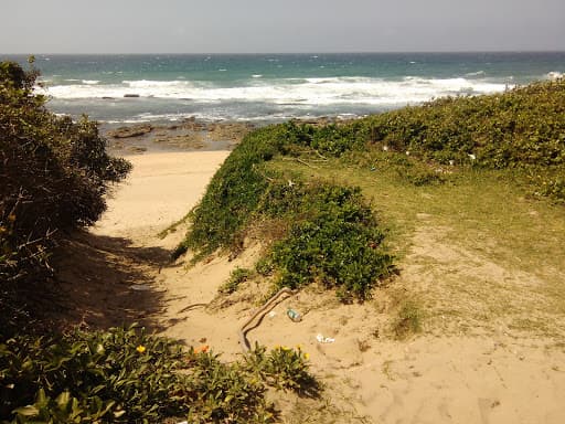 Sandee Ugu Beach Photo