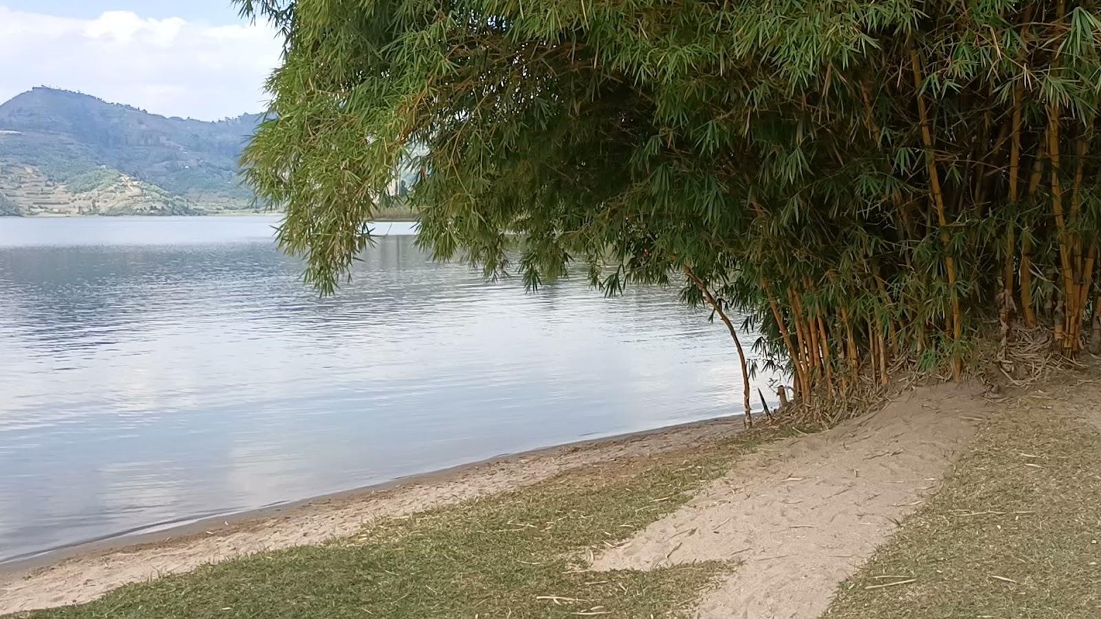 Sandee Lake Ruhondo