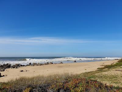 Sandee - Praia Da Madalena