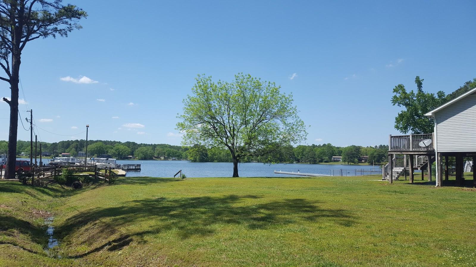 Sandee Wateree Marina