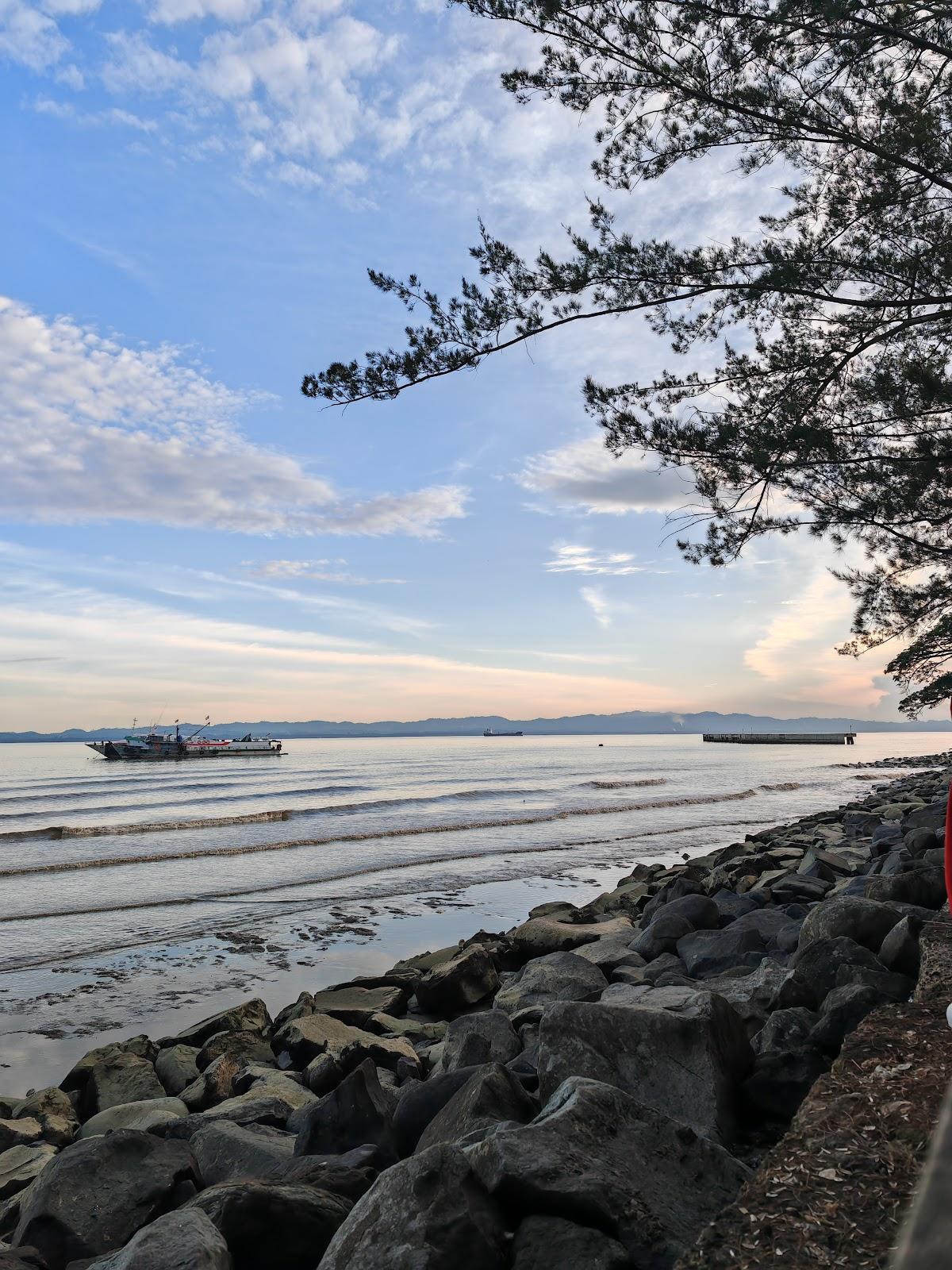 Sandee Pesisiran Pantai Sabindo