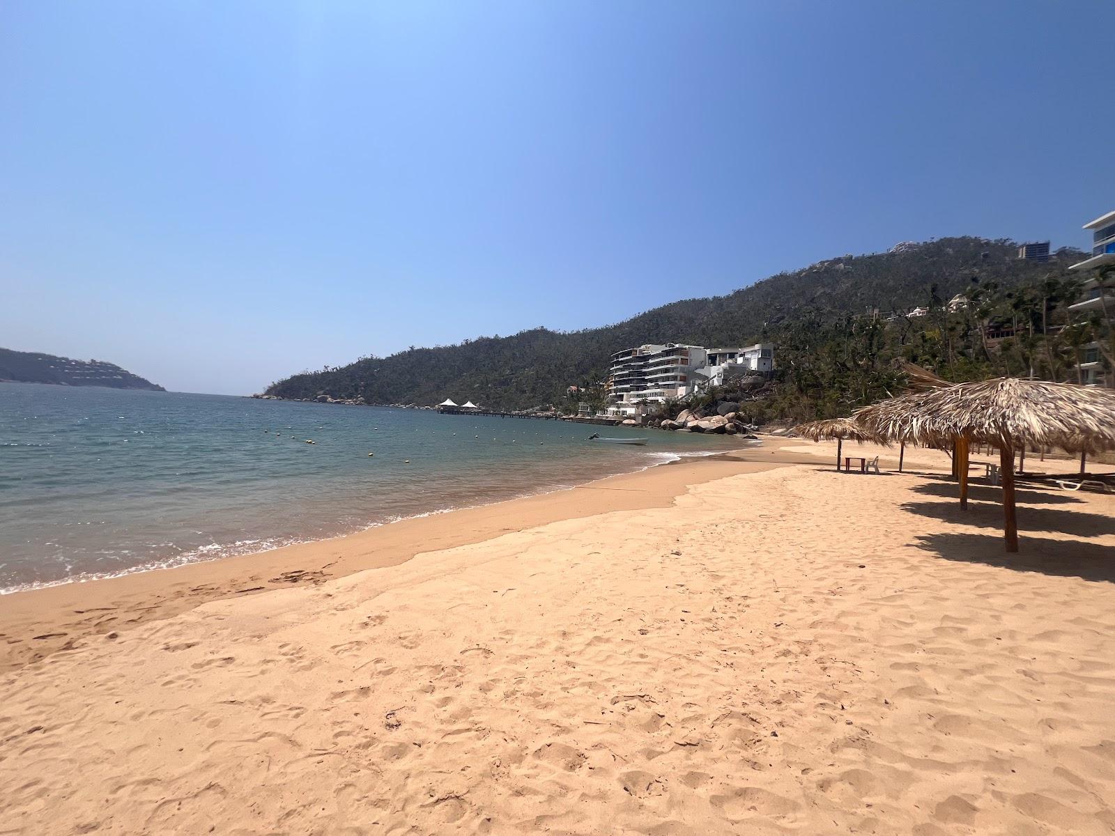 Sandee Pichilingue Beach