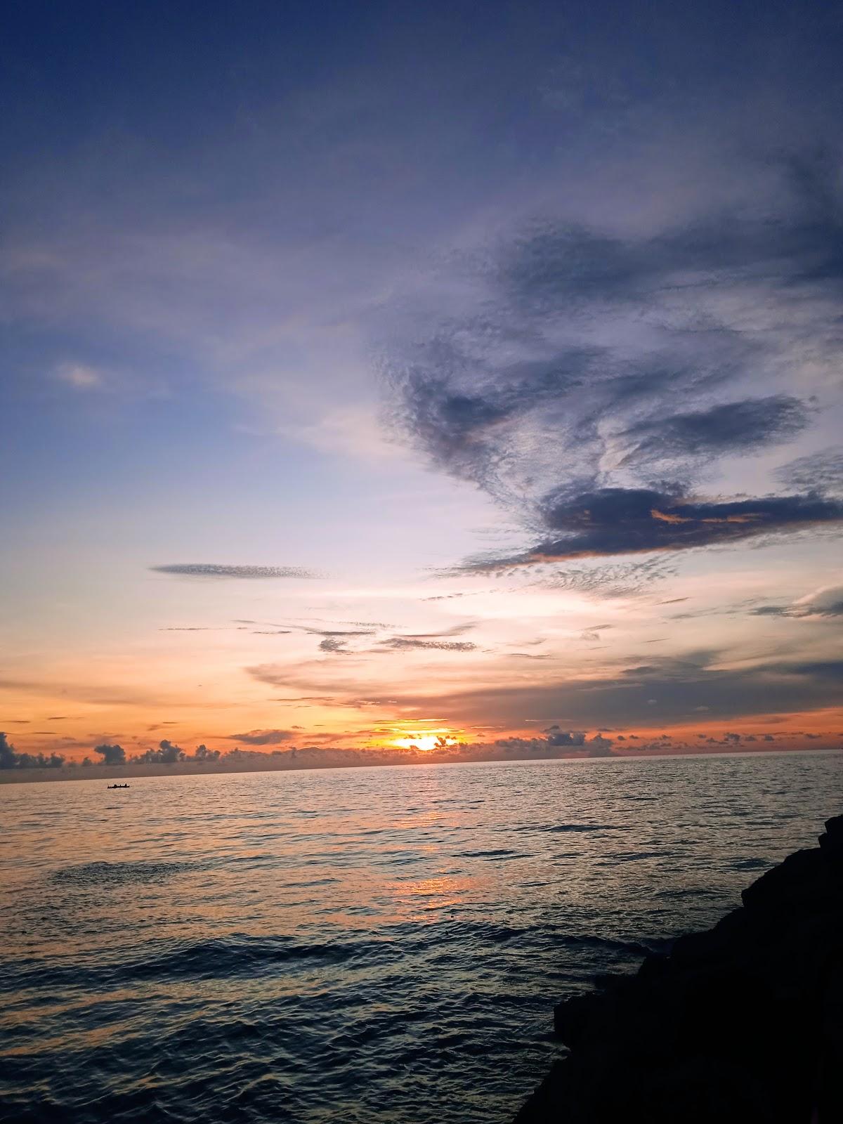 Sandee Barat Beach