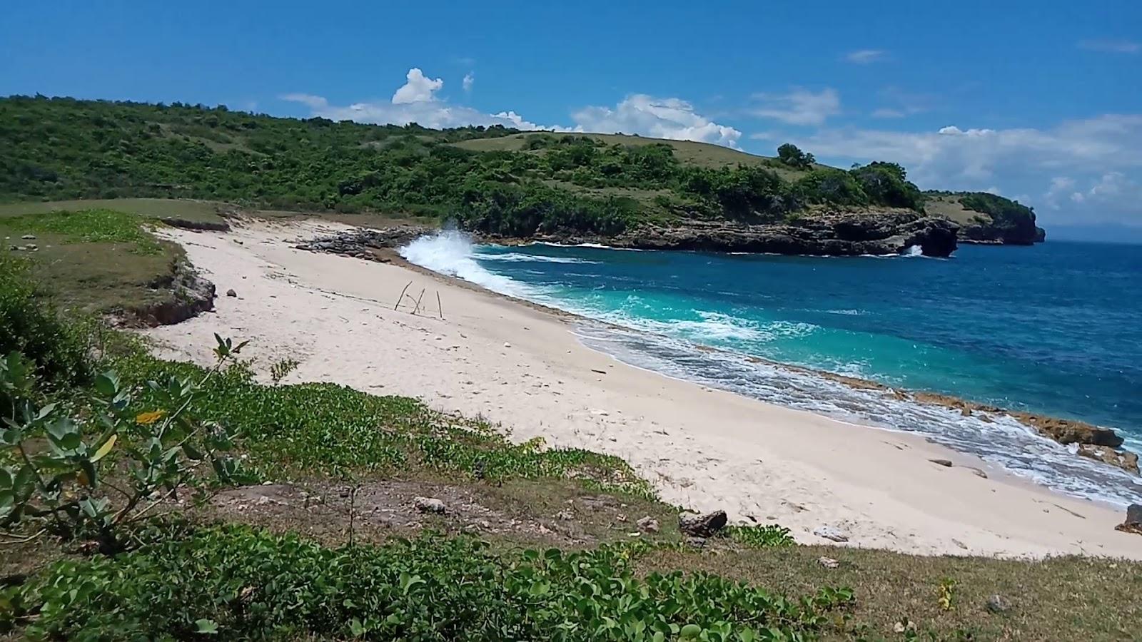 Sandee Pantai Tanjung Perak