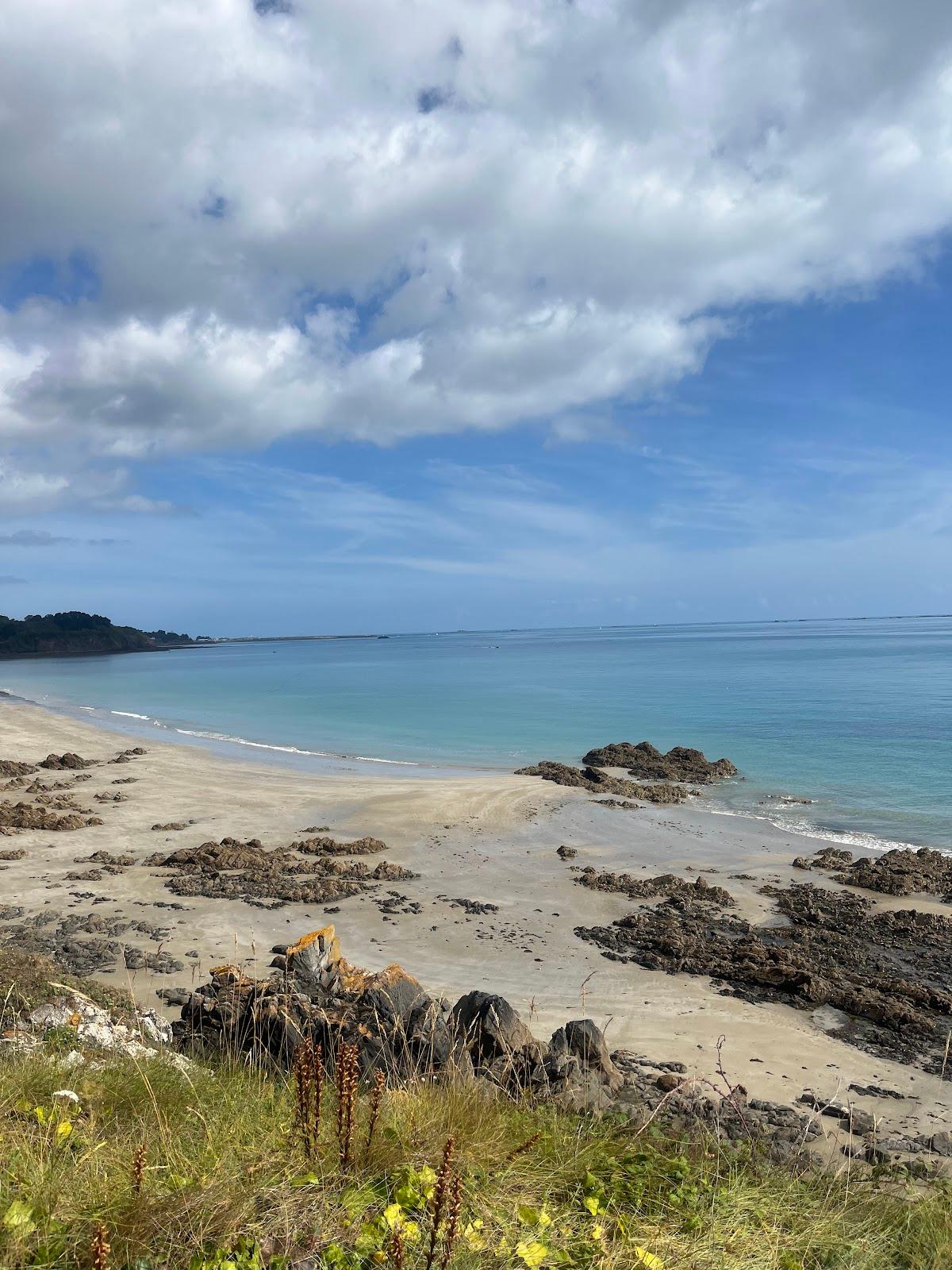 Sandee Plage Du Corps De Garde