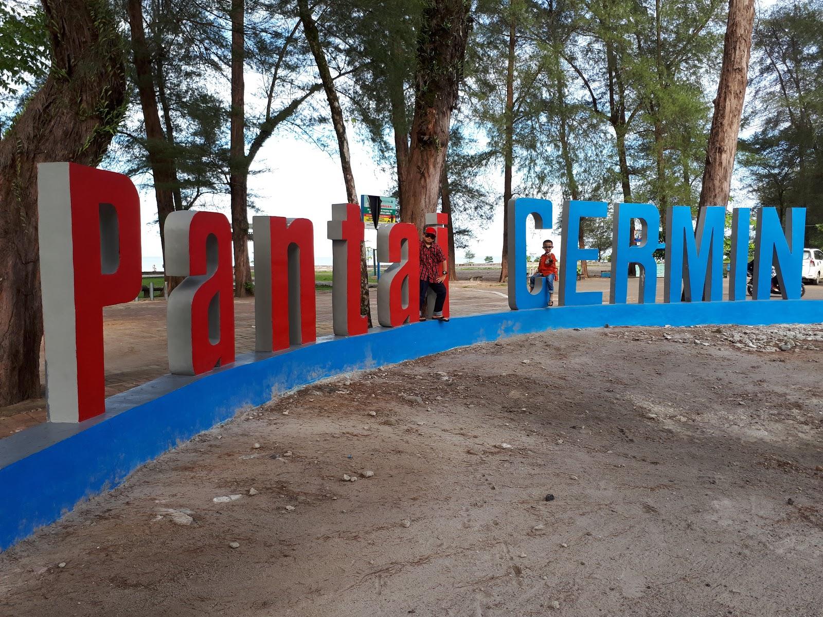 Sandee Pantai Cermin