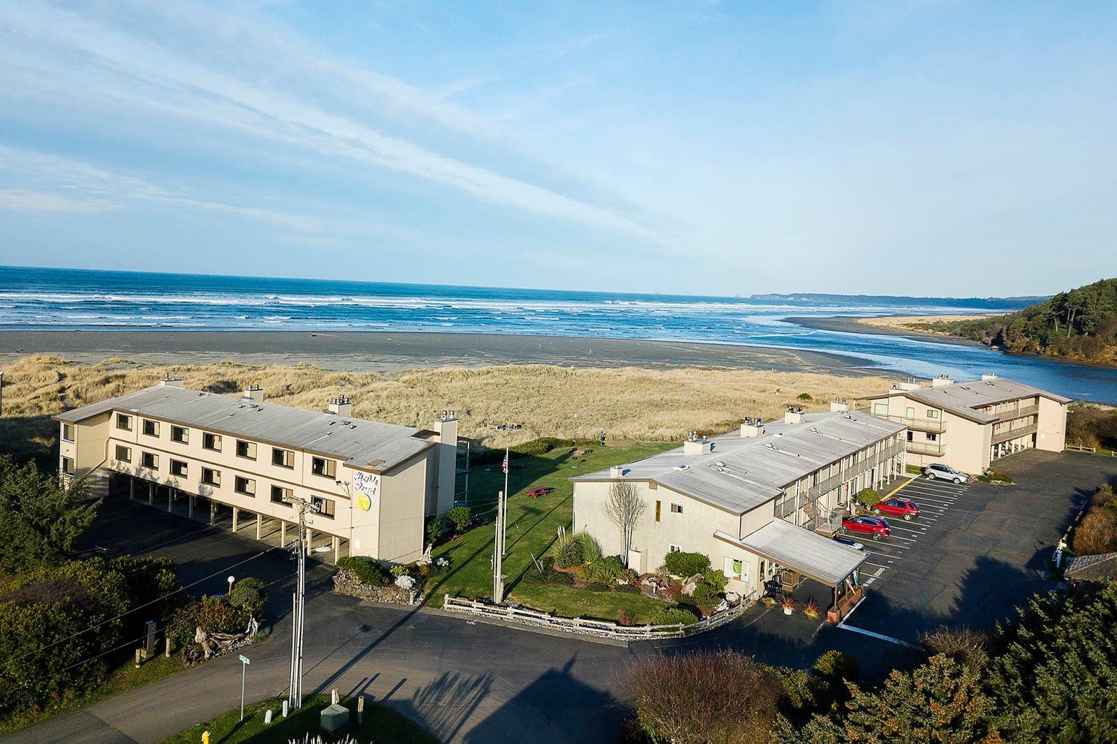 Sandee Mocrocks Beach