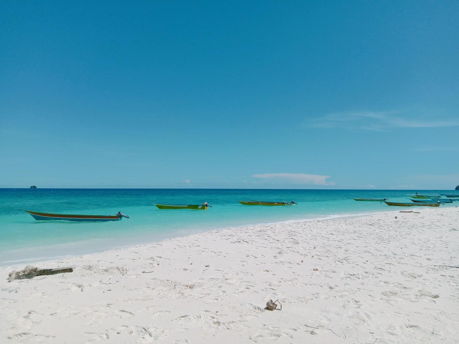 Sandee Wisata Pantai Samei Urat
