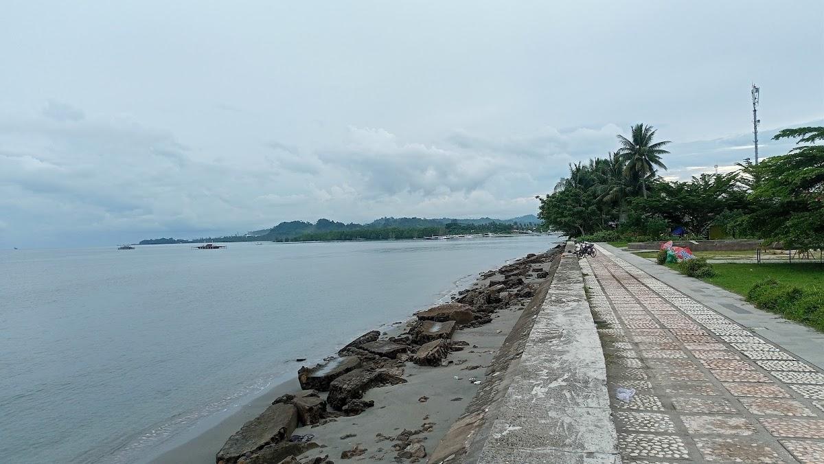 Sandee Pasangkayu Mamuju Utara Beach Photo