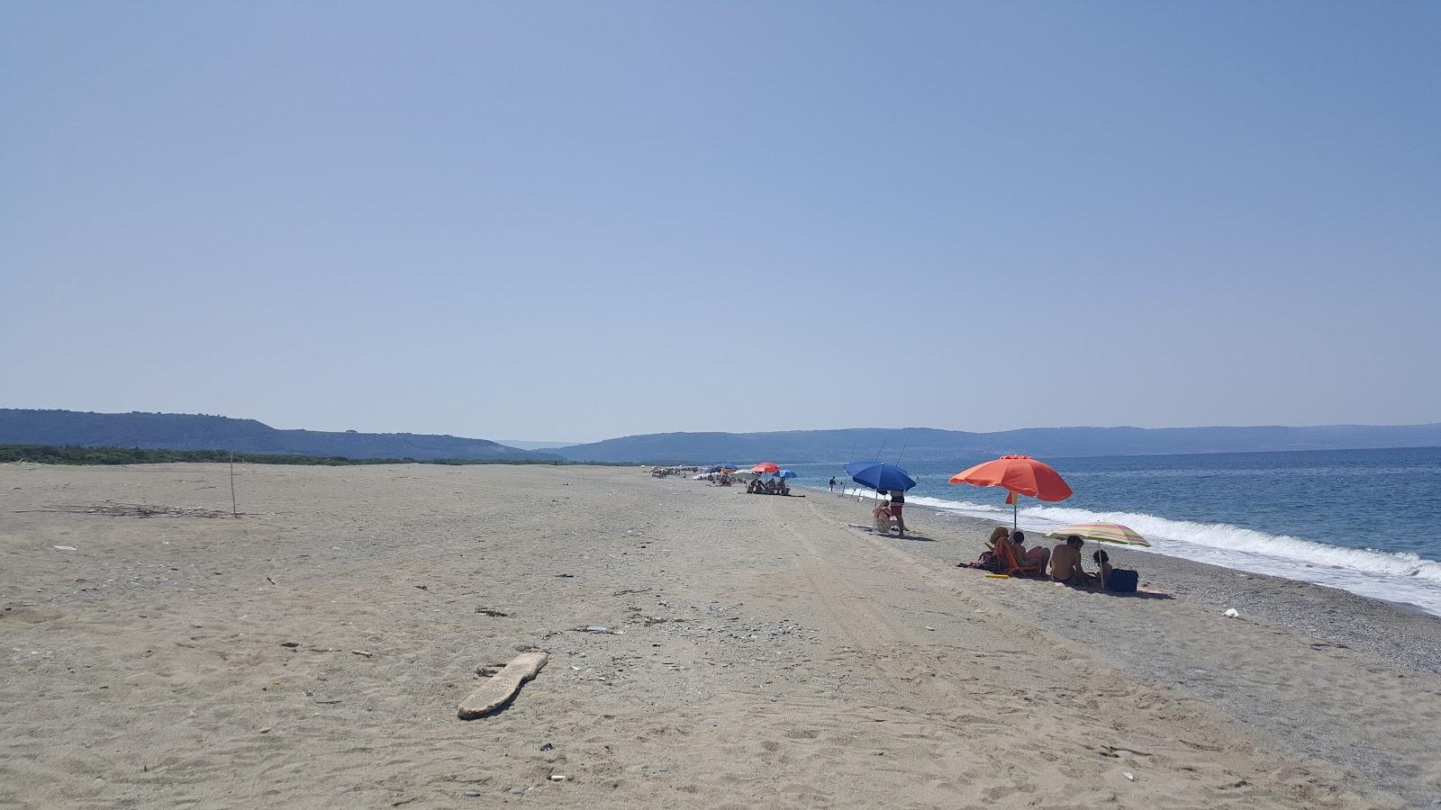 Sandee Sirini Beach