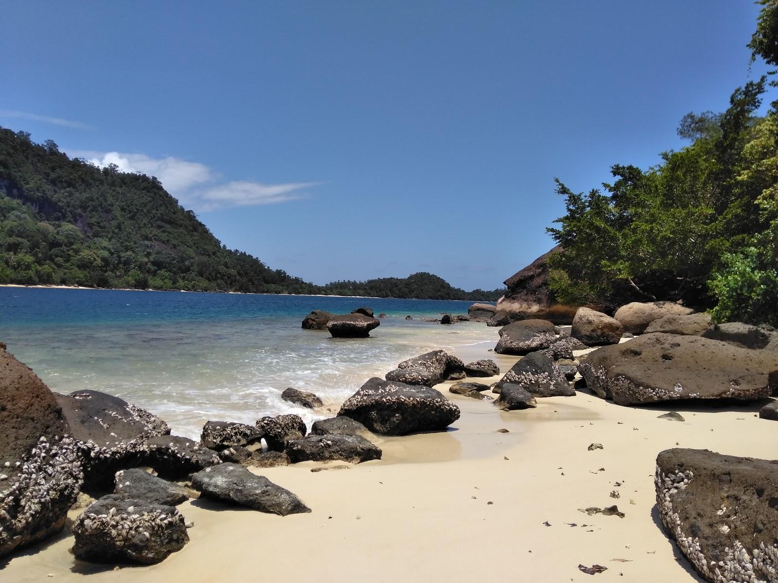 Sandee Pantai Pulau Sironjong Photo