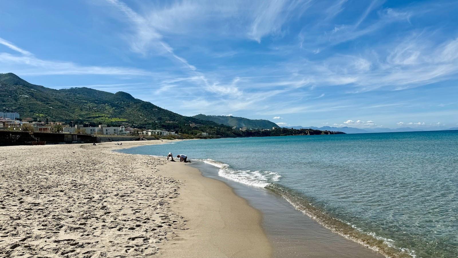 Sandee - Spiaggia Cefalu