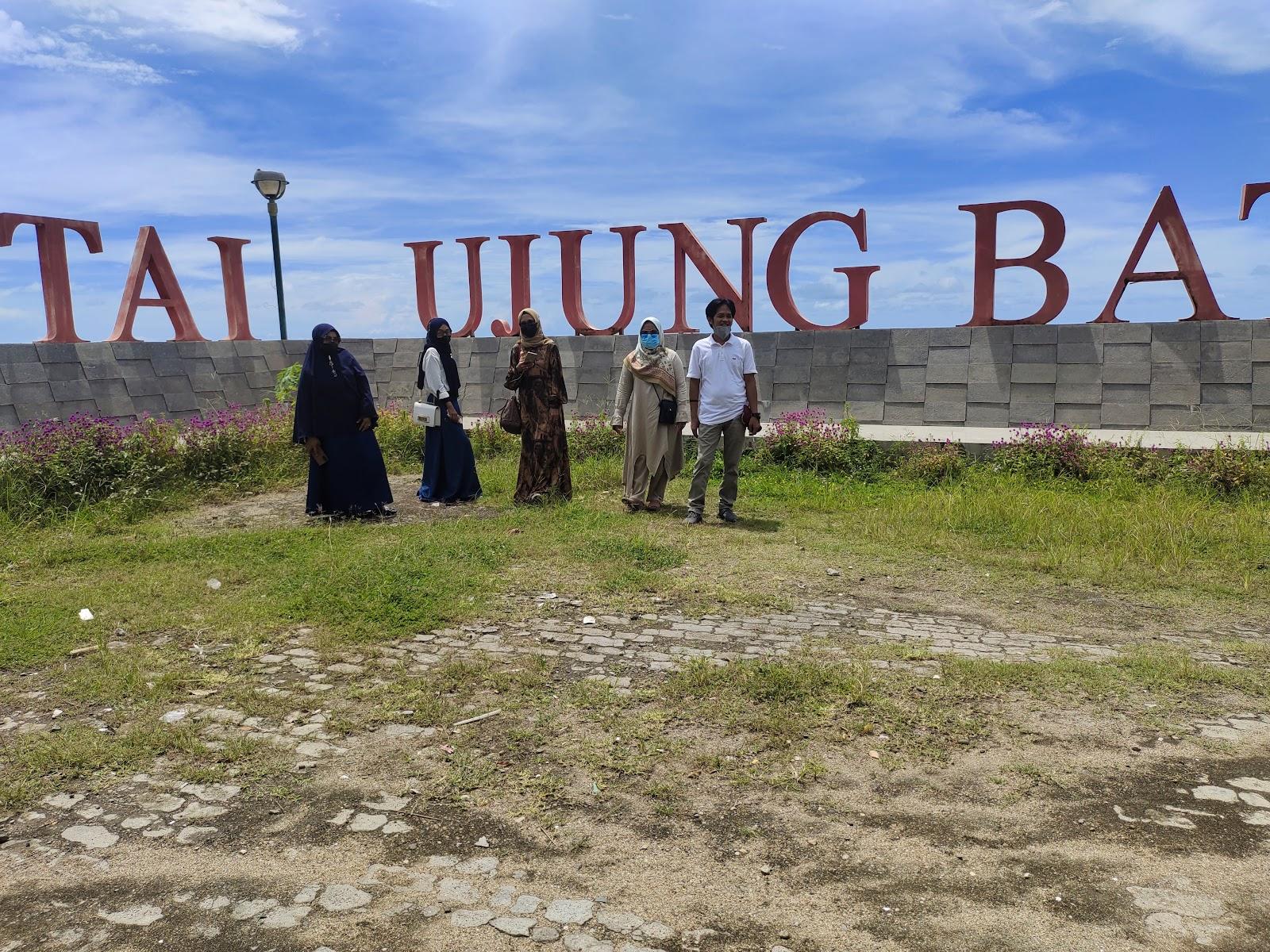 Sandee Pantai Ujung Tanggul Nangadhero