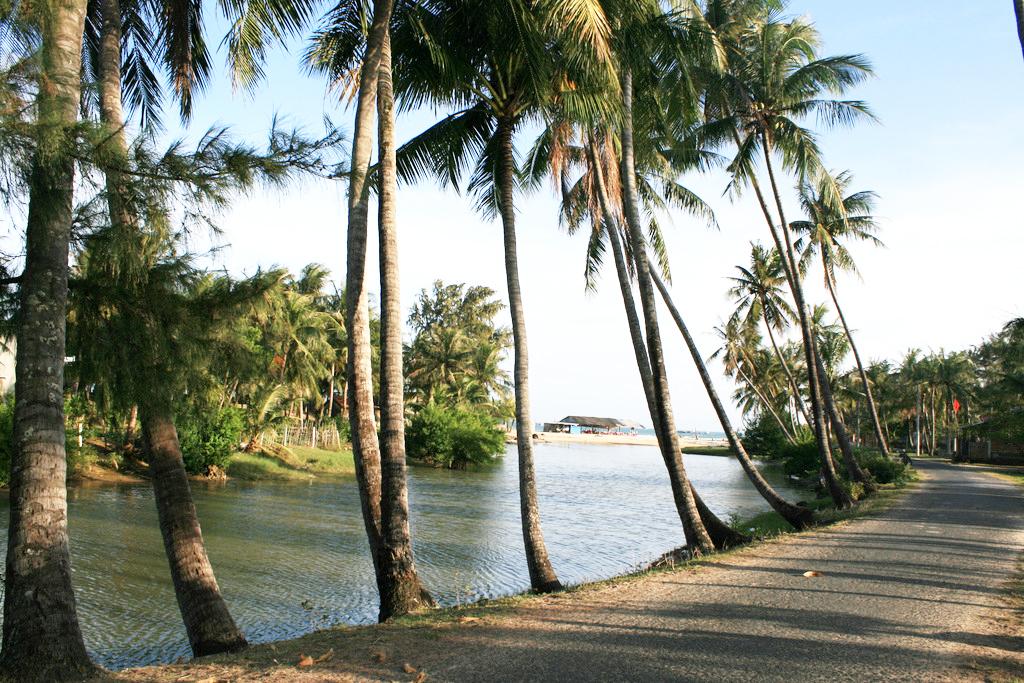 Sandee Long Thuy Beach Photo