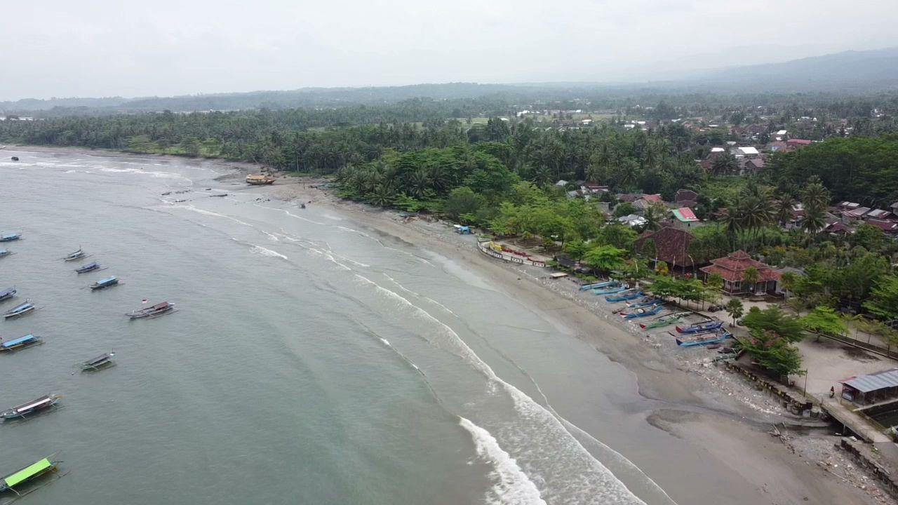 Sandee Pantai Muara Indah Kota Agung