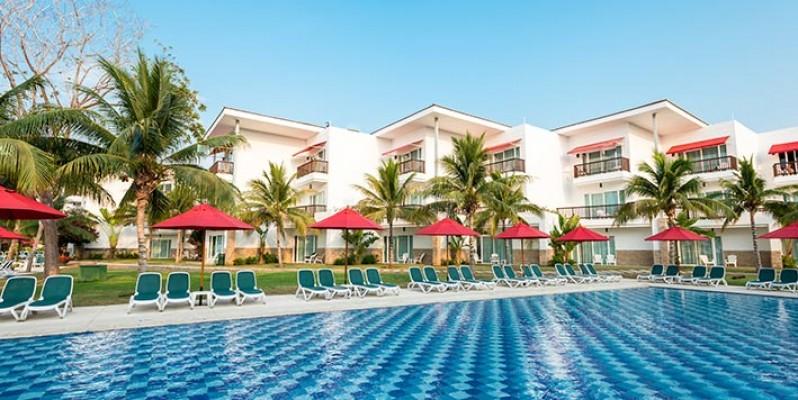 Sandee Hotel Decameron Baru Beach