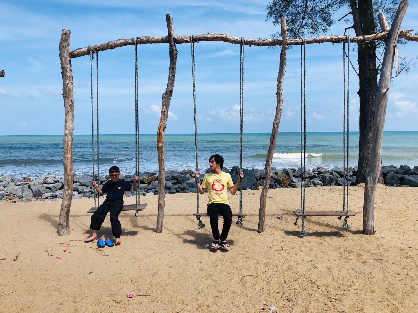 Sandee Pantai Mengabang Telipot