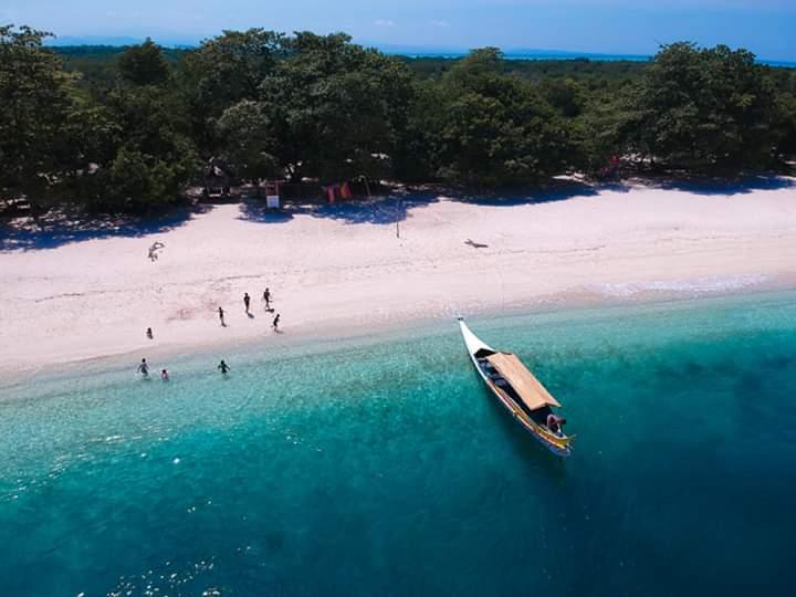 Sandee Grande Santa Cruz Island Photo