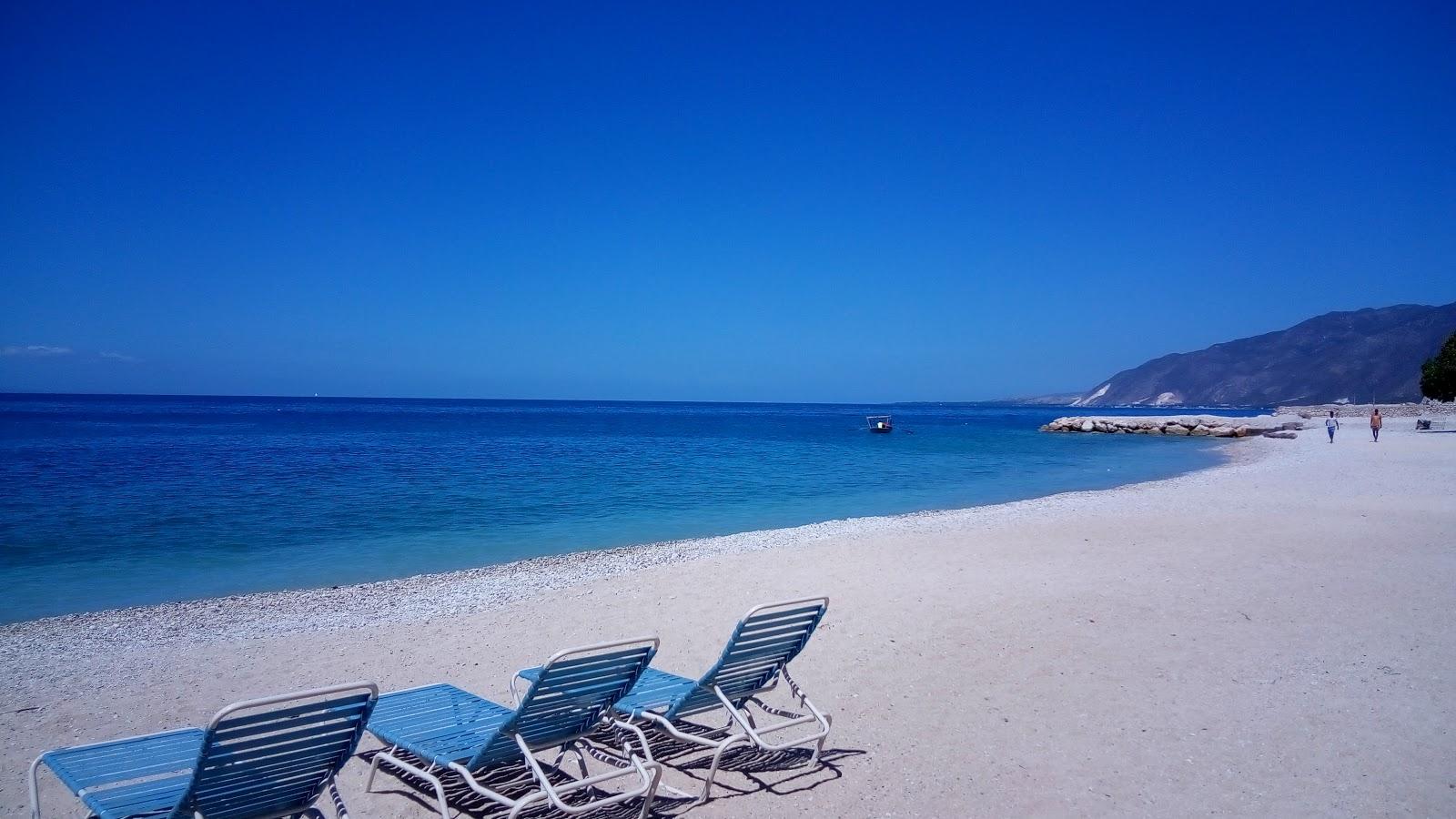 Sandee Bezin Beach