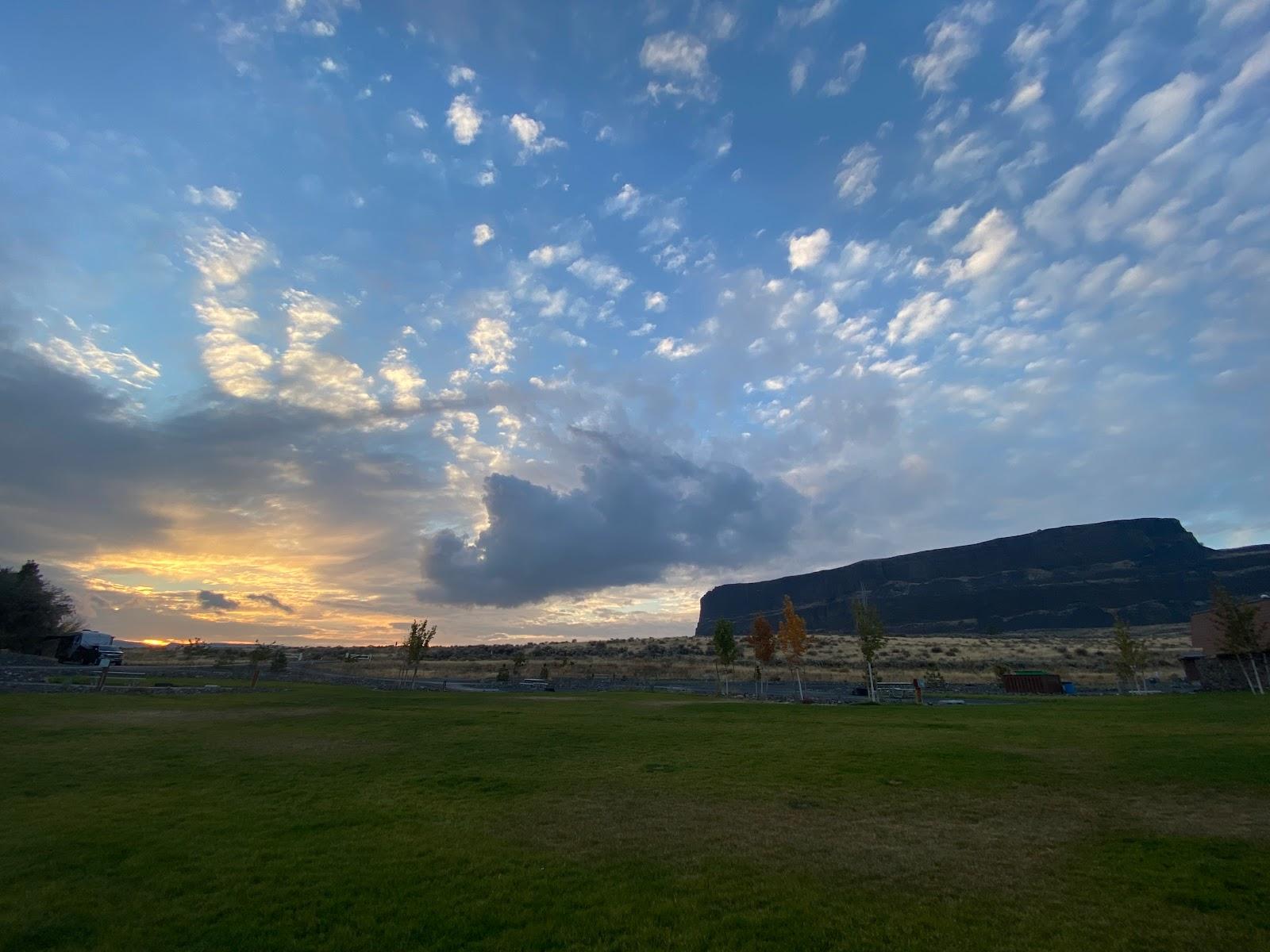 Sandee - Steamboat Rock Trailhead