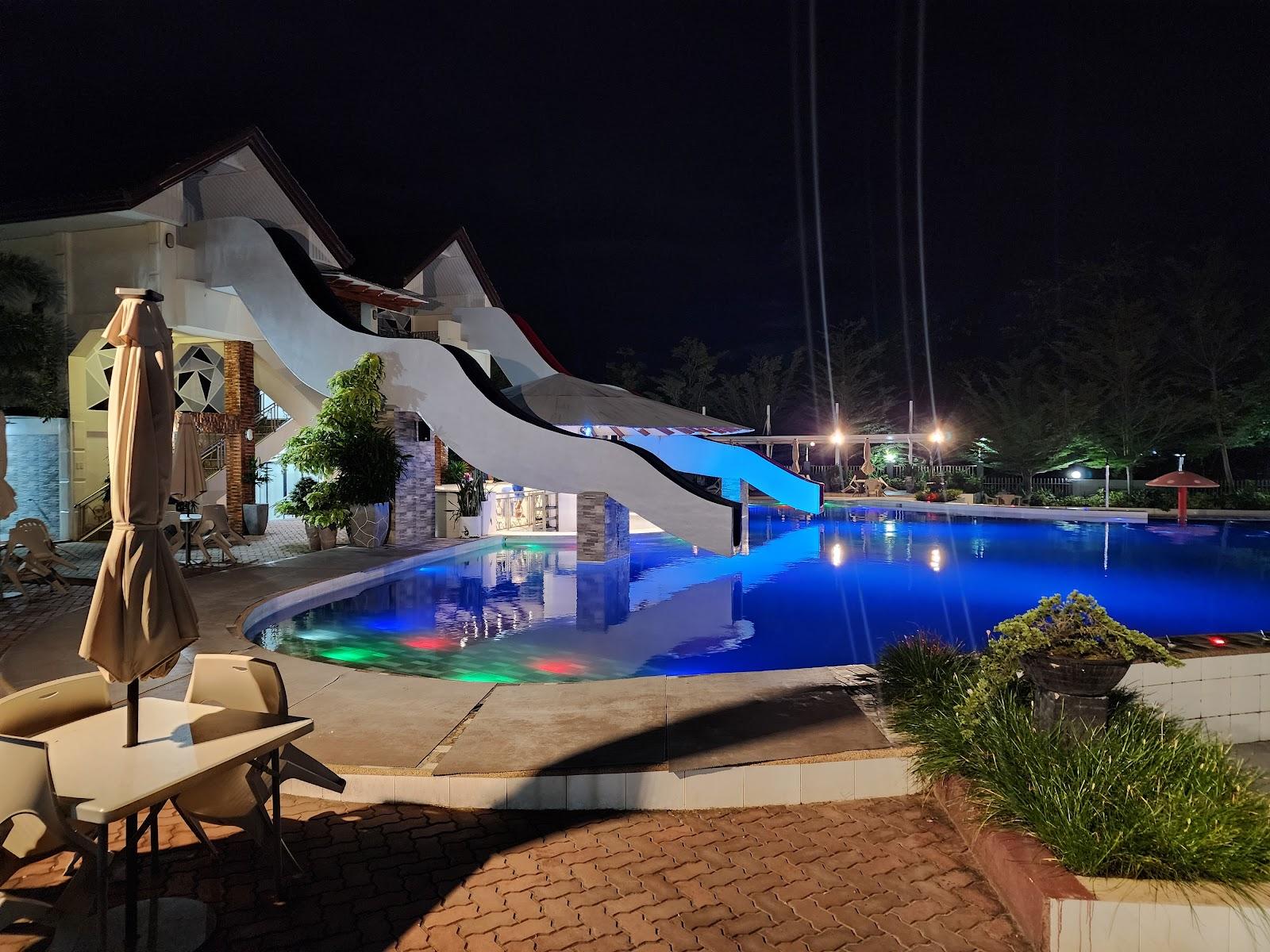Sandee Sea Eagle Beach Resort