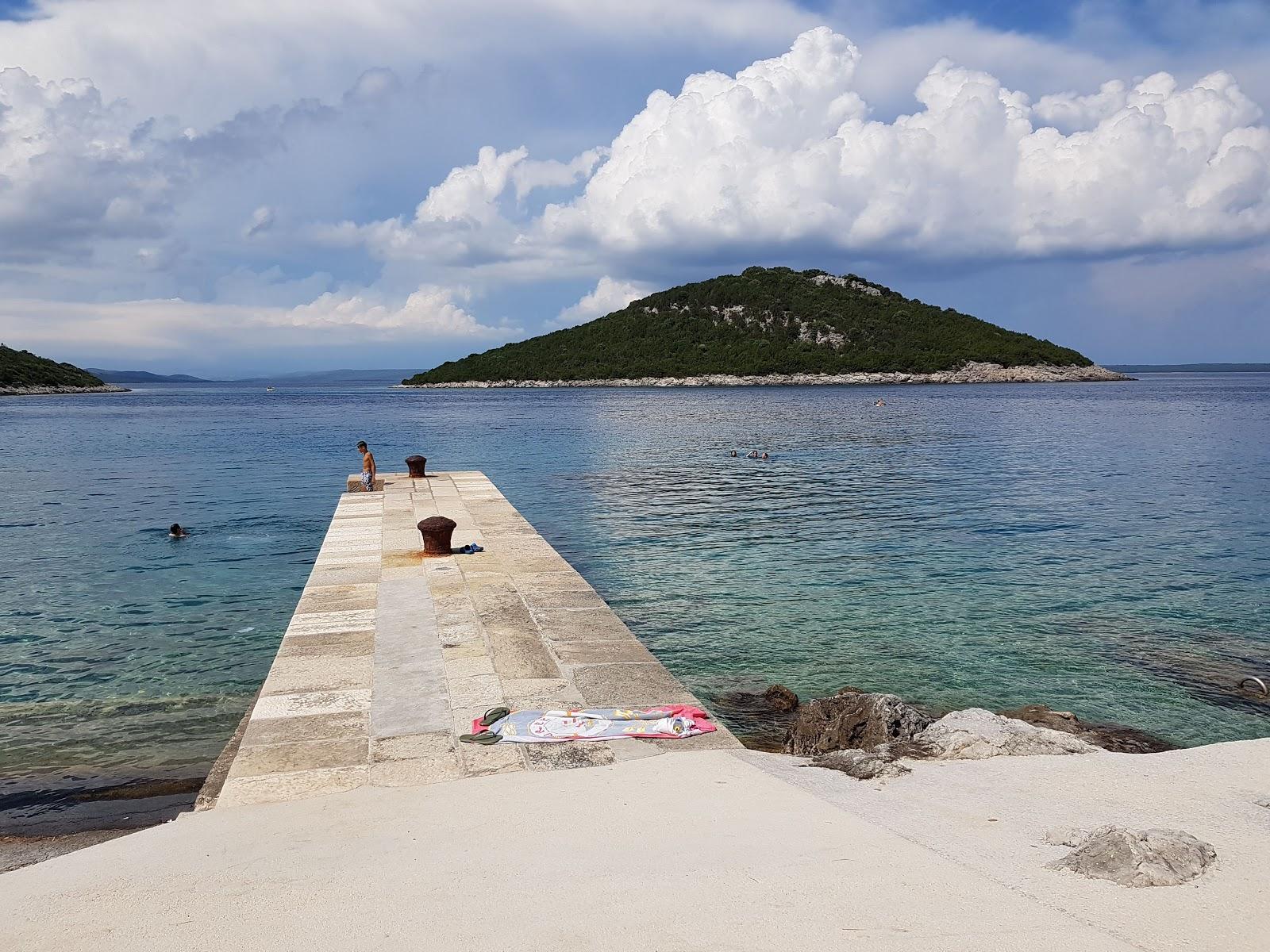 Sandee Zaosiri Beach
