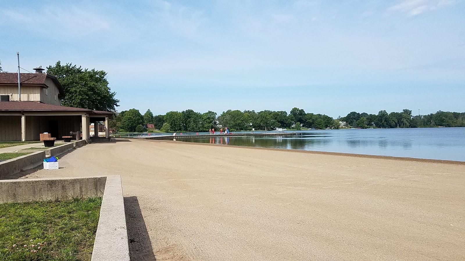 Sandee Center Lake Beach Photo