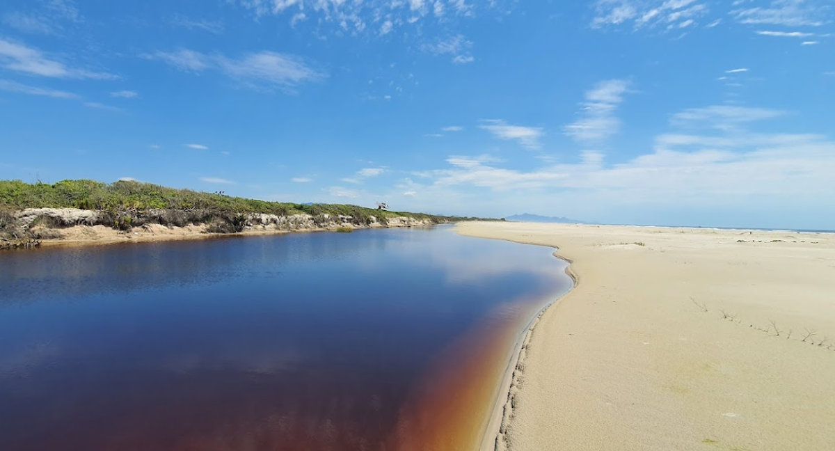 Sandee Praia Deserta- Photo