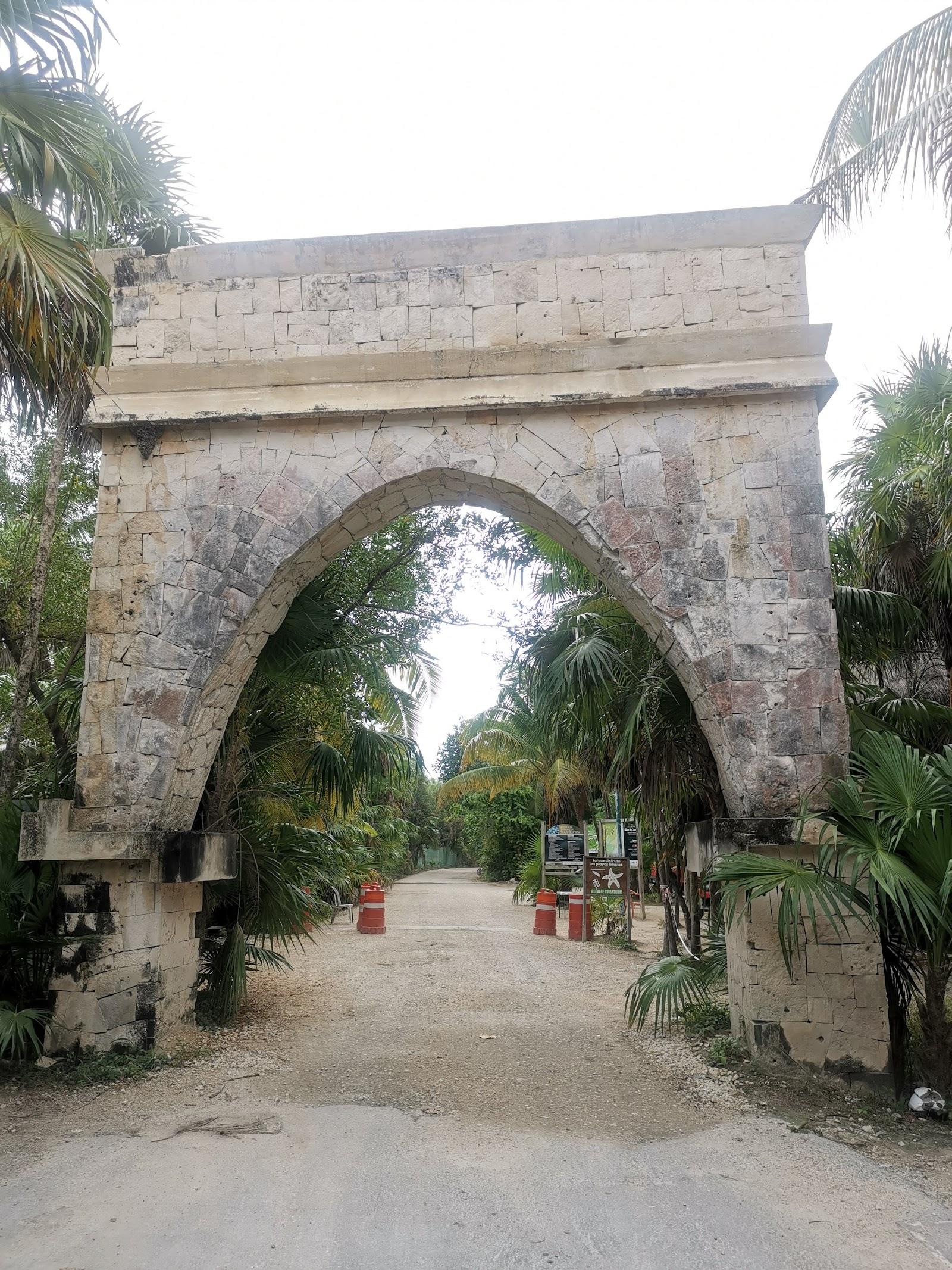Sandee - Arco Maya