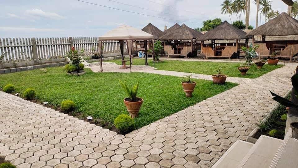 Sandee Plus Beach Resort