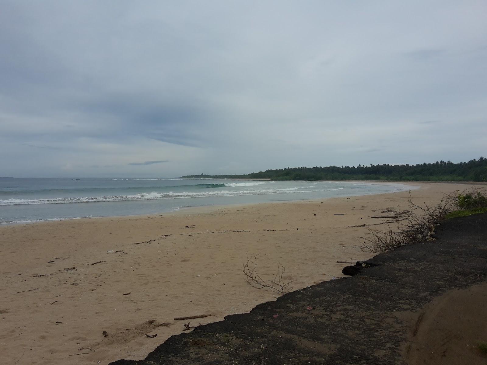 Sandee Laosi Laosi Beach