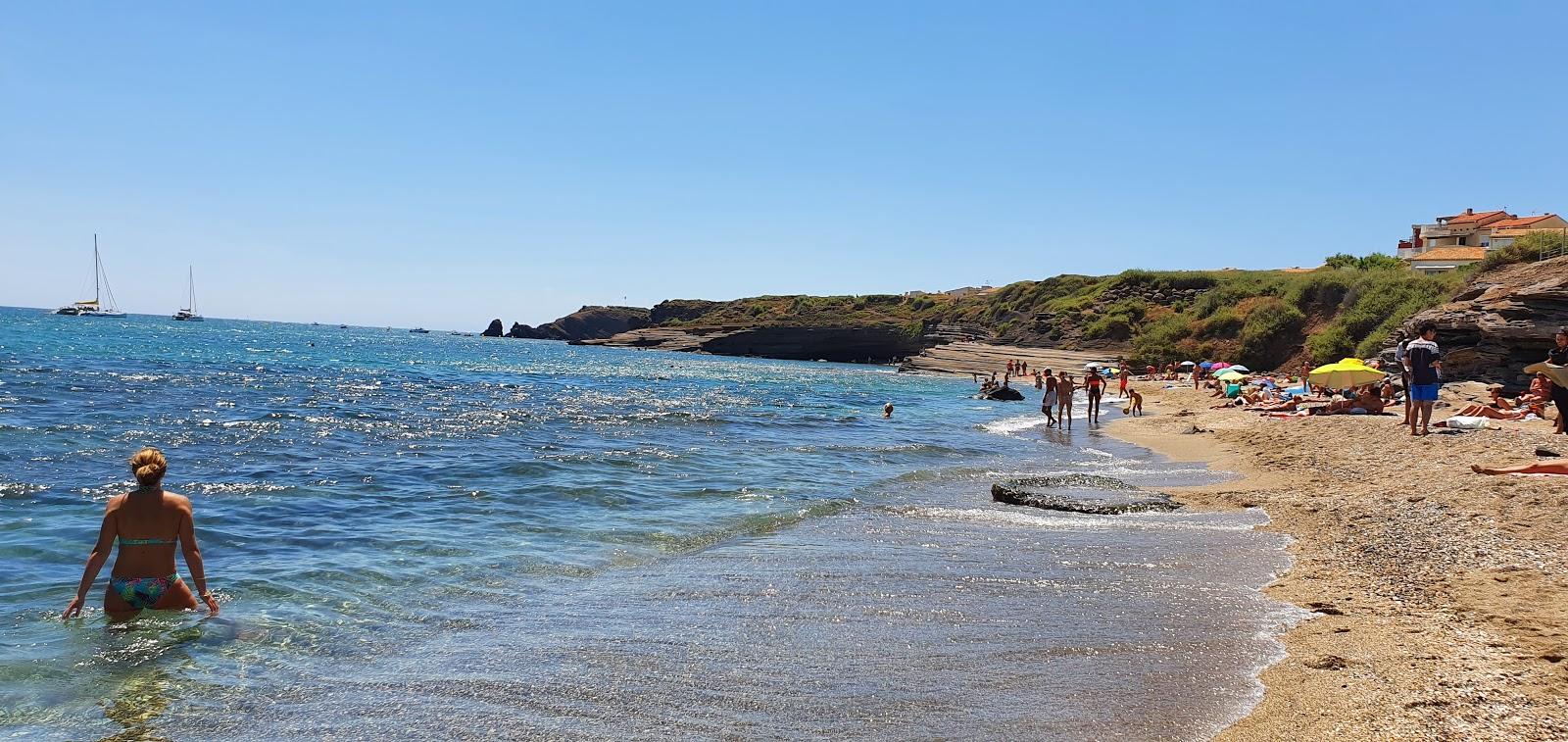 Sandee - Plagette Des Falaises