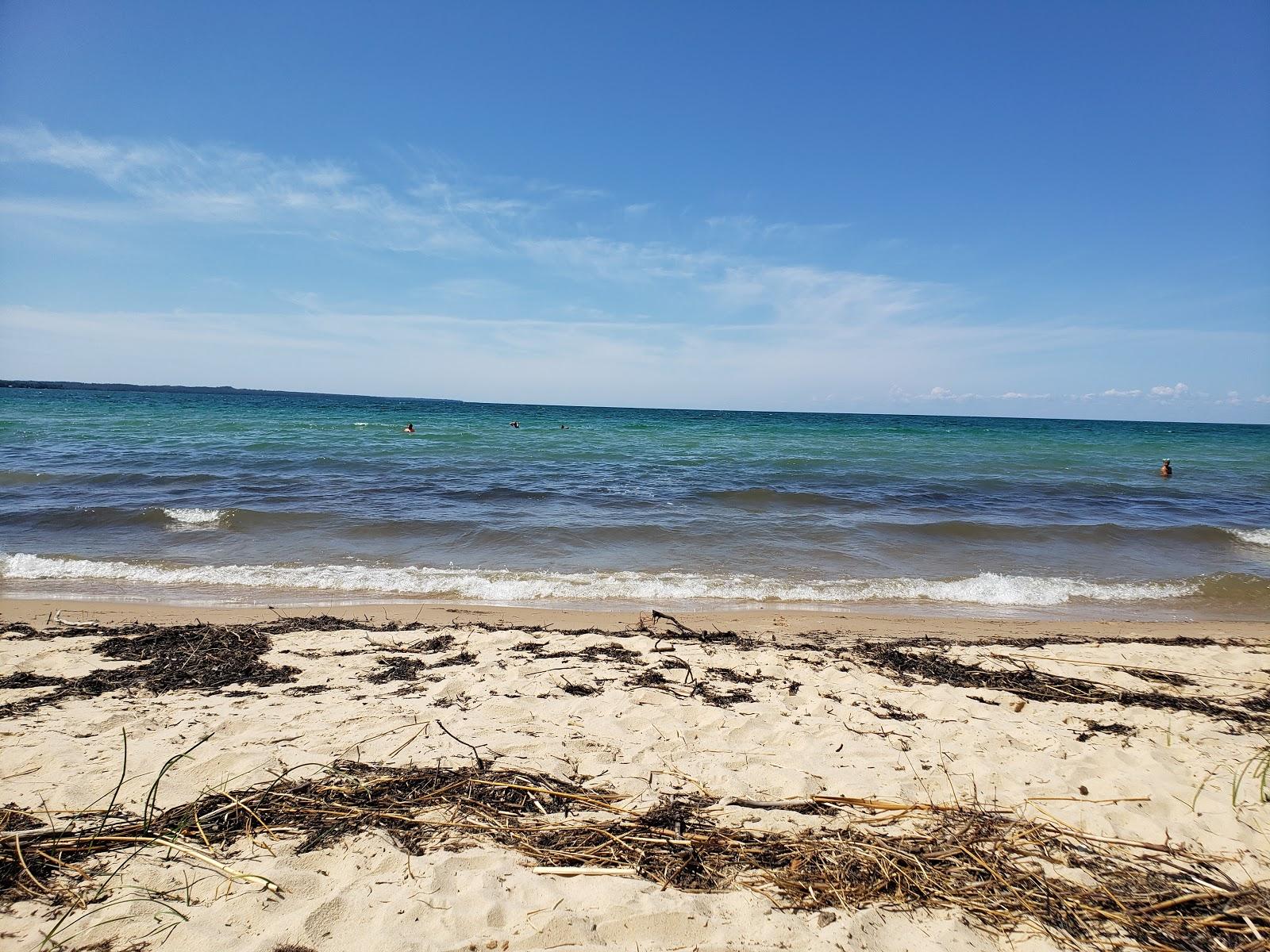 Sandee Public Shoreline Beach Epoufette Bay Photo