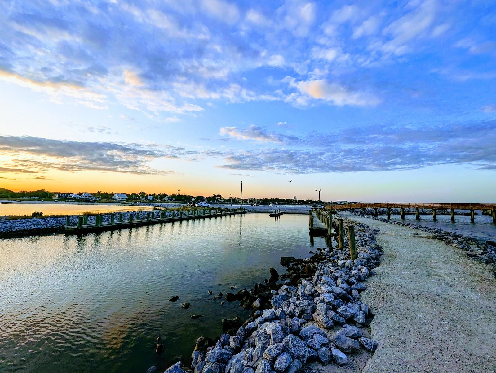 Sandee - Washington Street Pier And Boat Launch