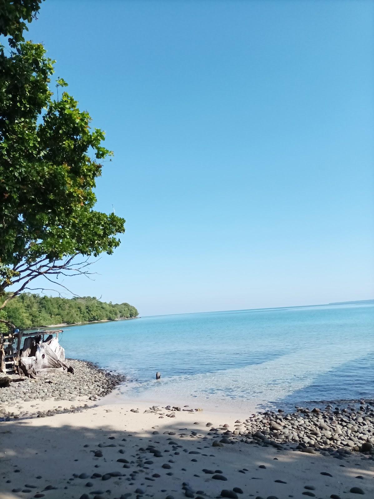 Sandee Koliwutun Beach Photo