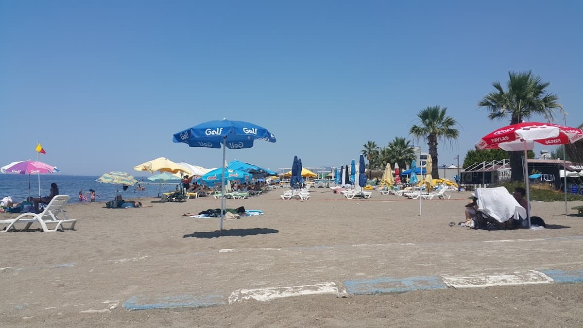 Sandee Mavi Bayrak Halk Plaji Photo