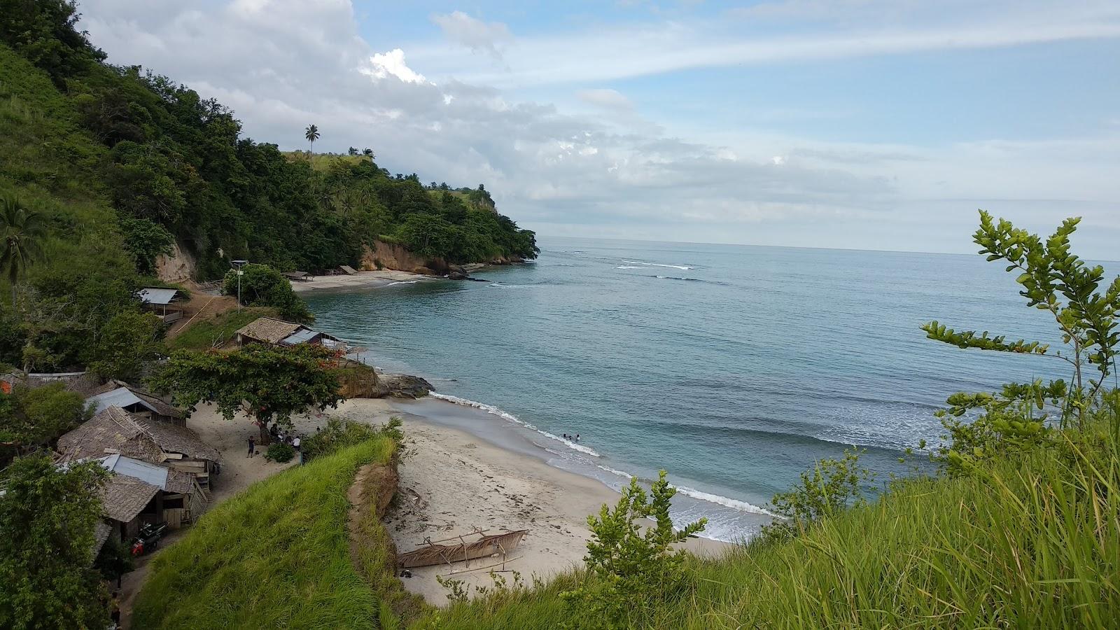 Sandee Mahembang Beach