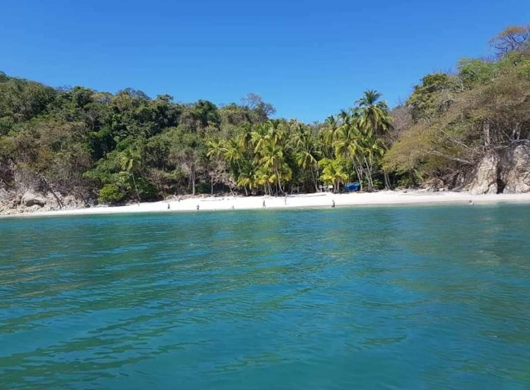 Sandee - Isla Tortuga