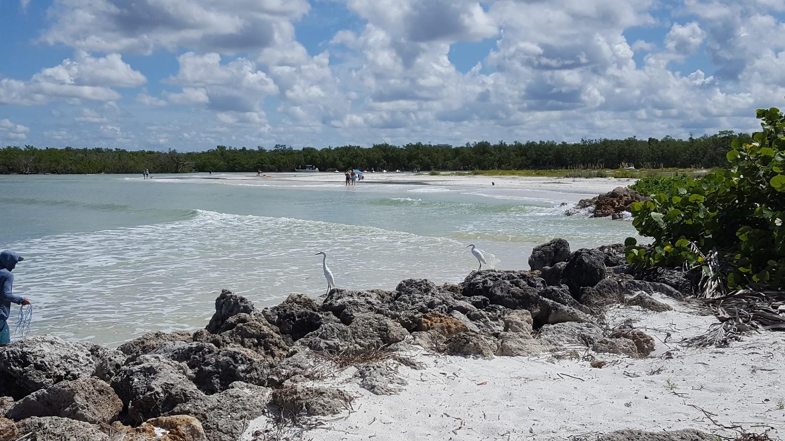 Sandee - Little Hickory Island Beach Park