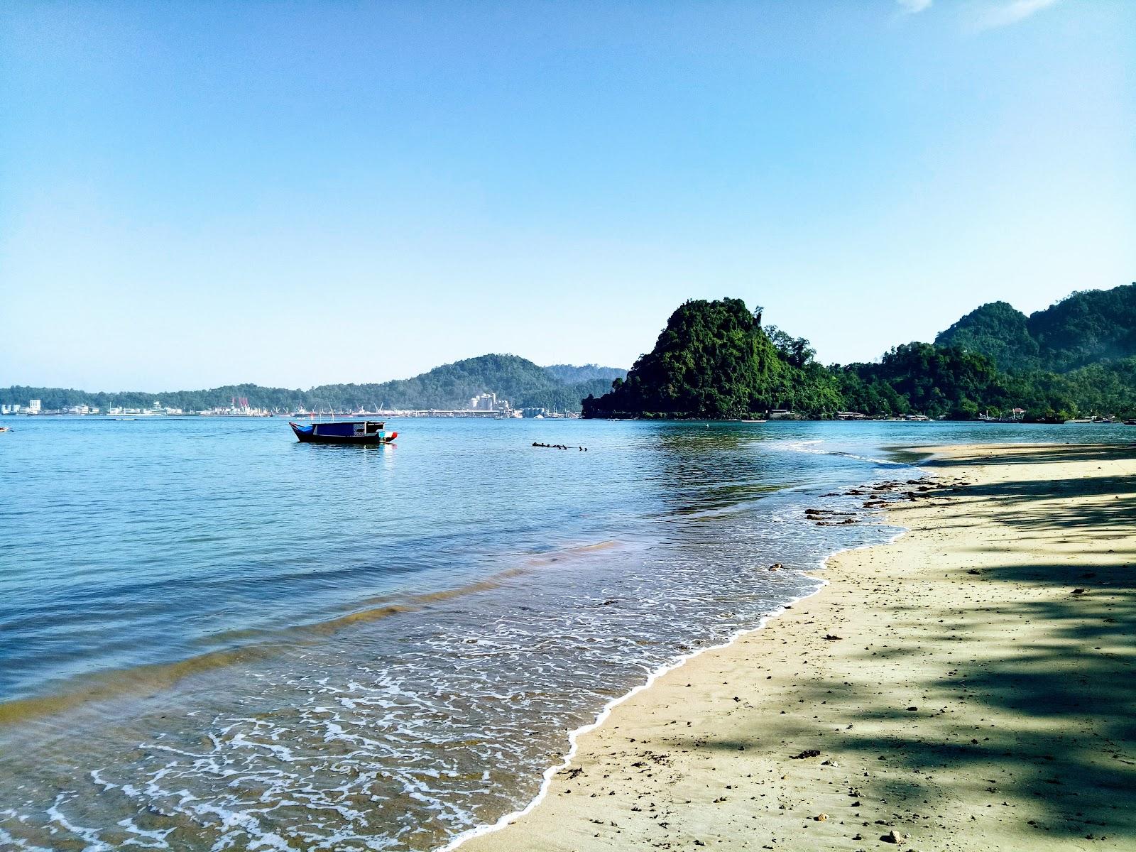 Sandee Pantai Nirwana
