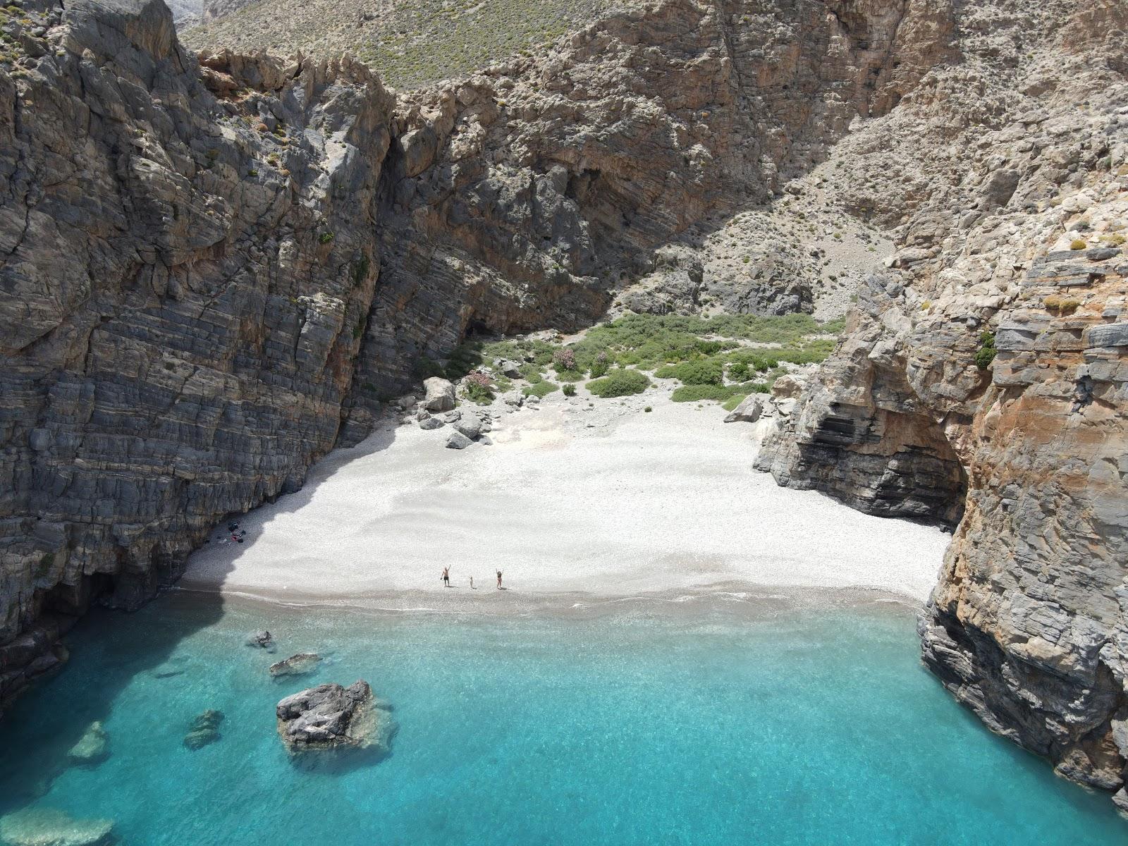 Sandee Kaminaki Beach