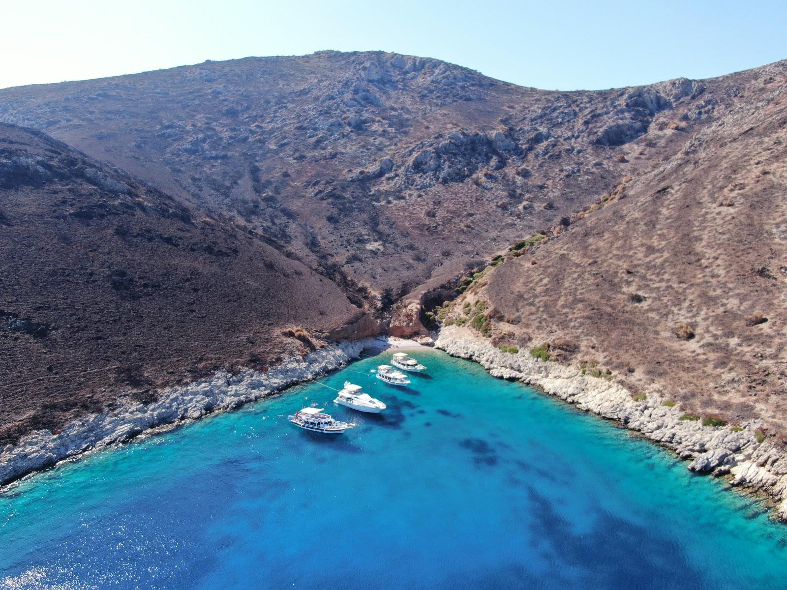Sandee Cay Limani