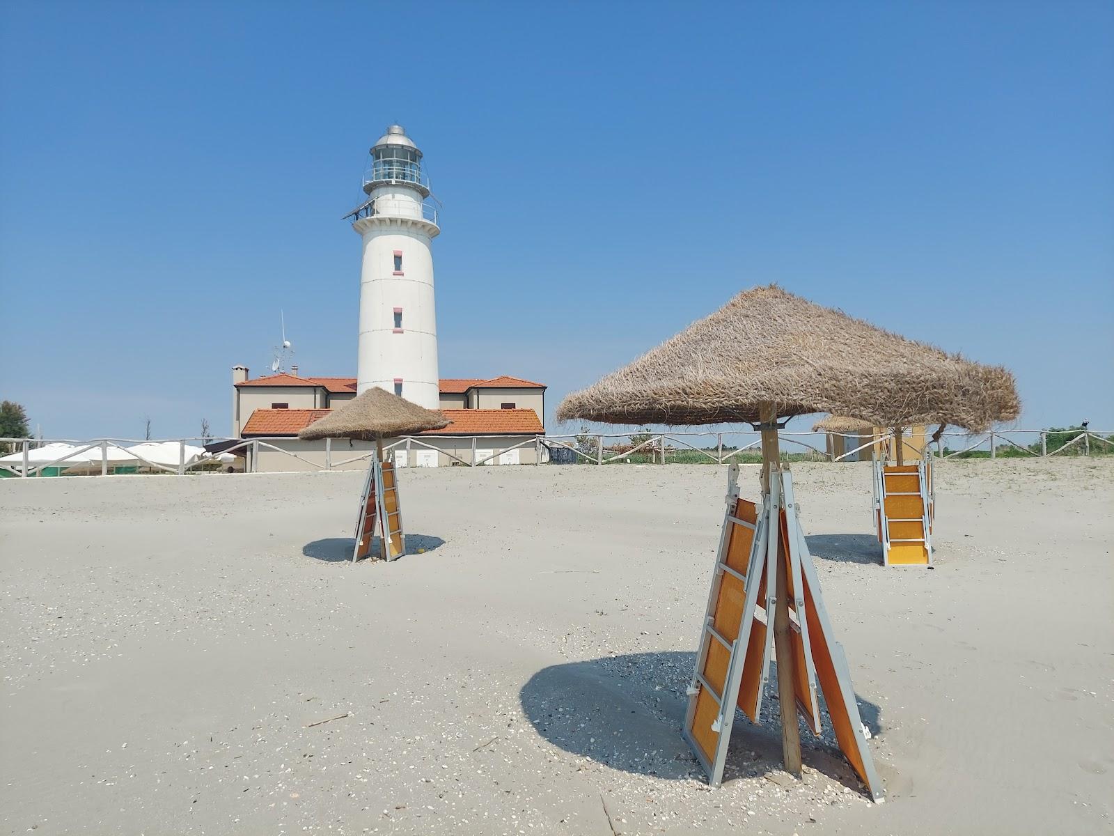 Sandee Spiaggia Dell'Isola Dell'Amore