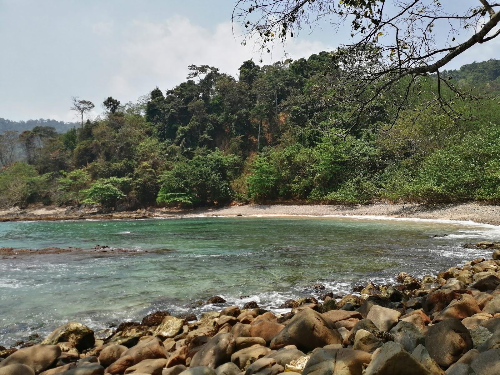 Sandee Pantai Batu Batu Layar