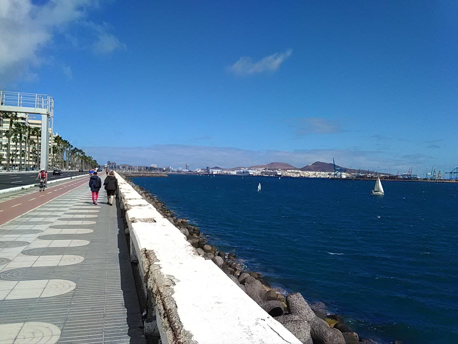 Sandee - Playa De Las Alcaravaneras