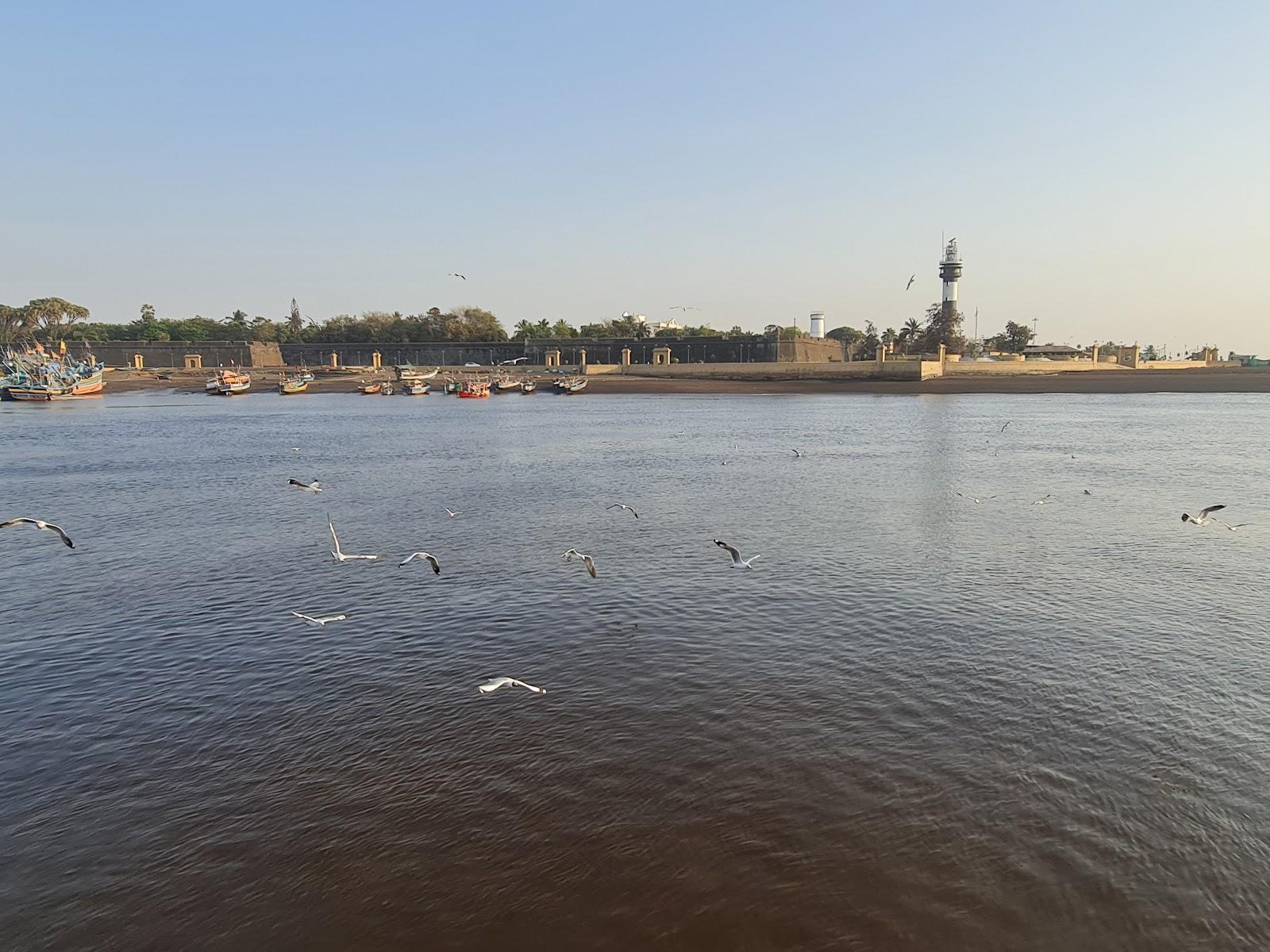 Sandee Nani Daman Beach