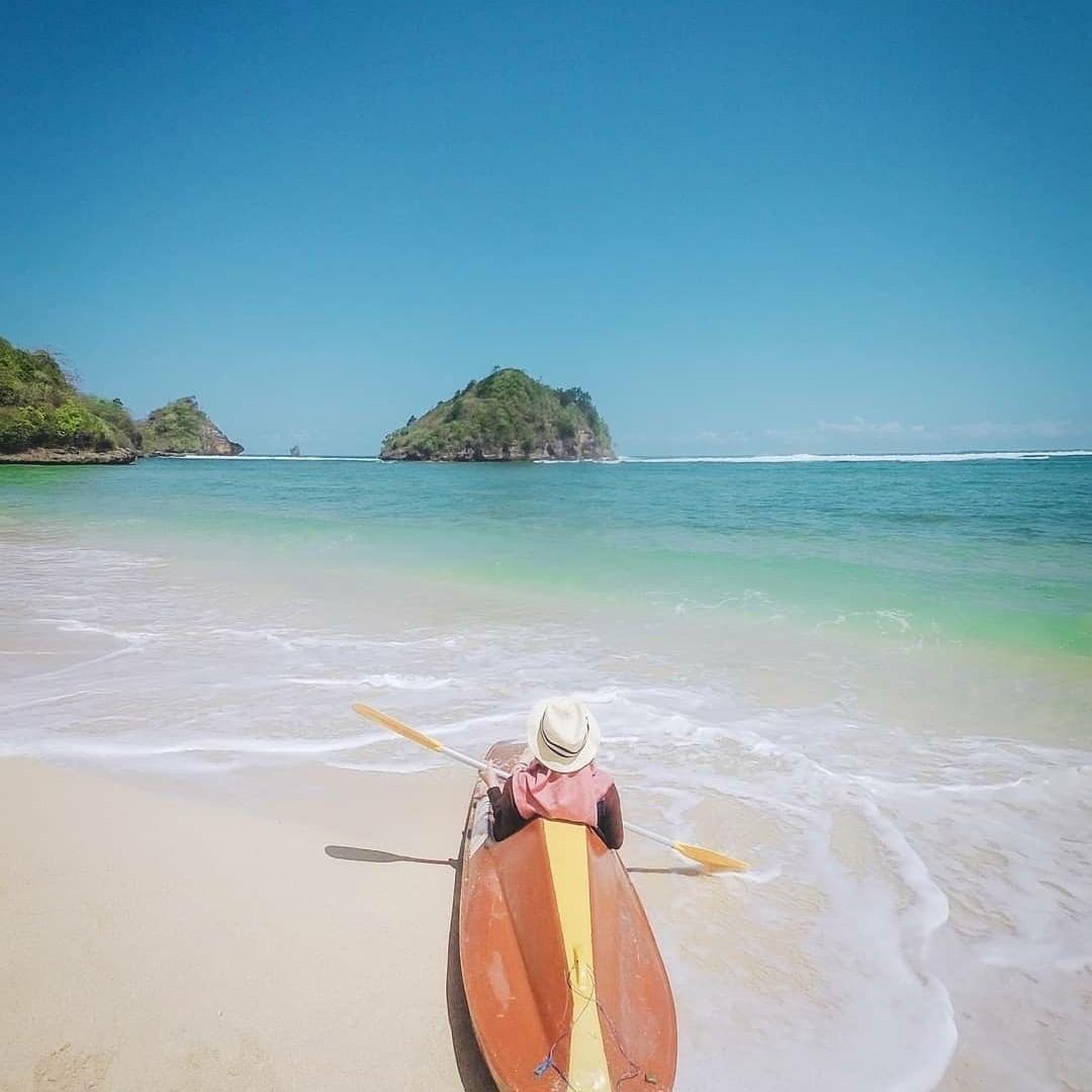 Sandee Gatra Beach