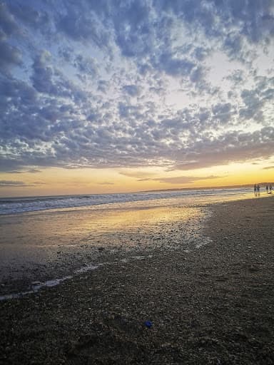 Sandee Beach Palooza Beach, Alfar; Mdq Photo