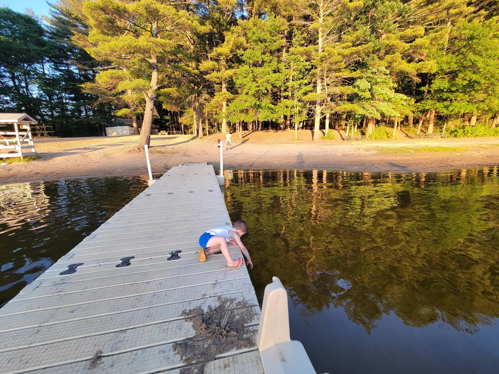 Sandee Hoods Pond