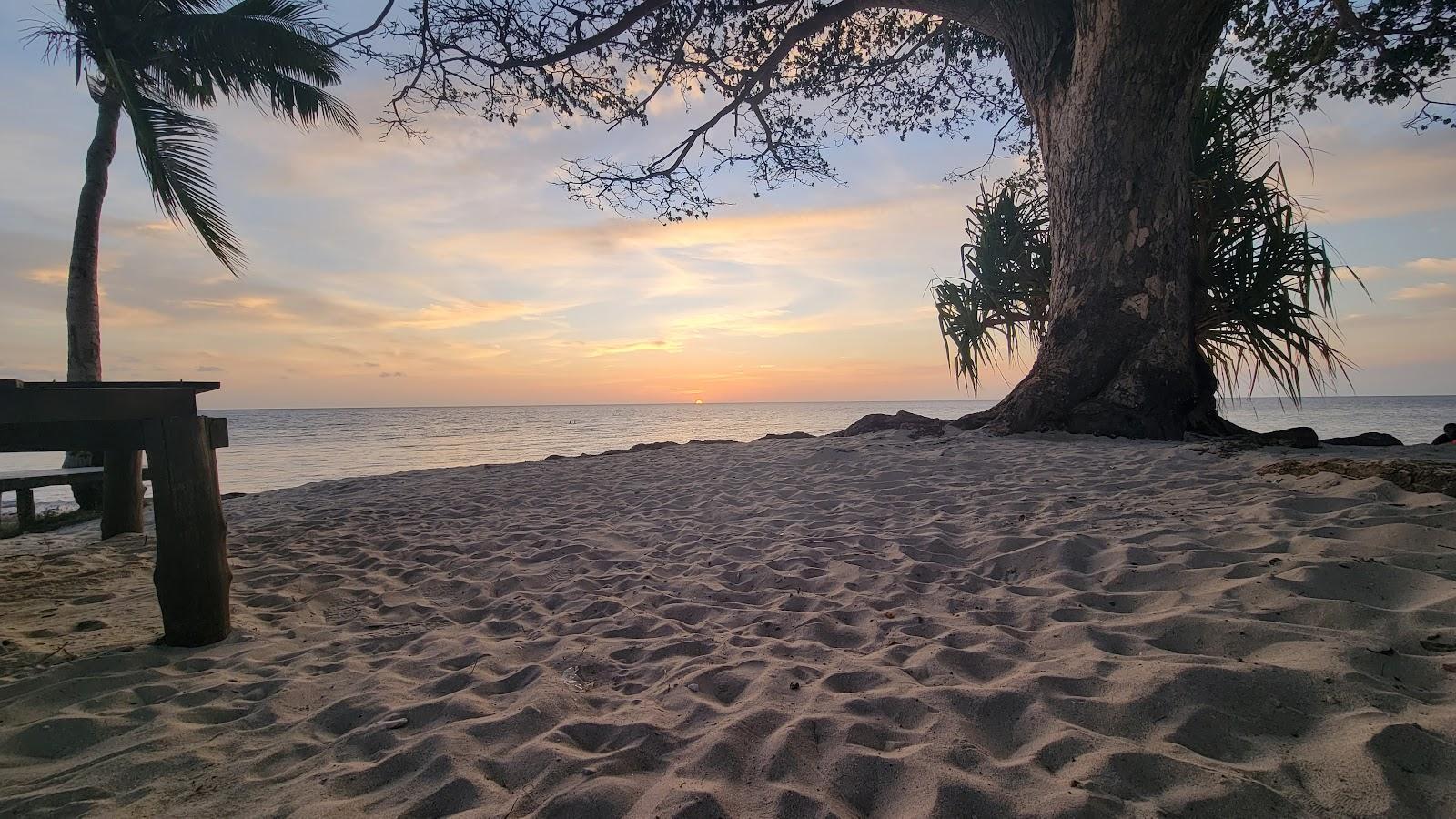 Sandee Davage Beach
